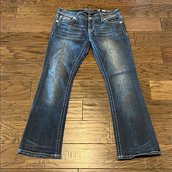 Miss Me Signature Boot Mid Rise Size 31 - Picture 1 of 16